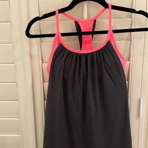 Lululemon tank top with built in bra size 8